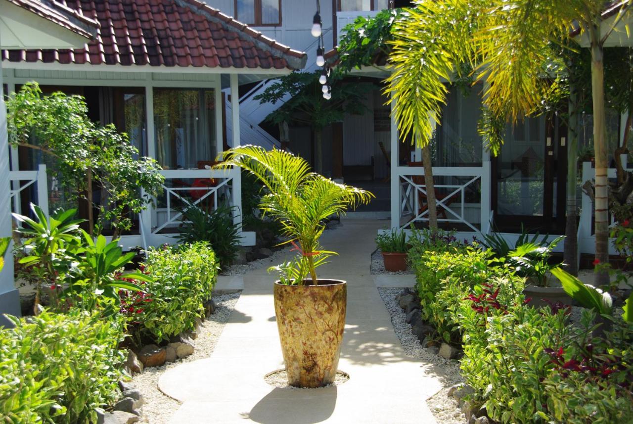 The High Dive Gili Gede By Ultimate Resorts المظهر الخارجي الصورة